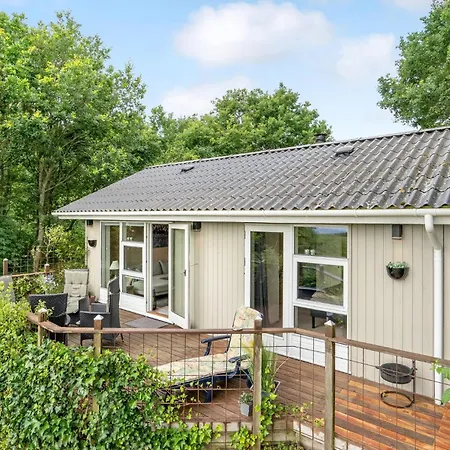 3 Bedroom Cozy In *