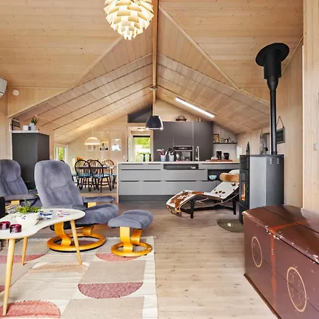 別荘 3 Bedroom Cozy In *